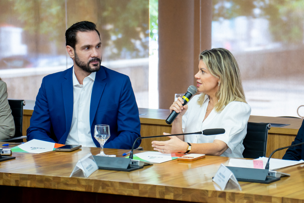 Guilherme Bismarck E Michele Queiroz (2)