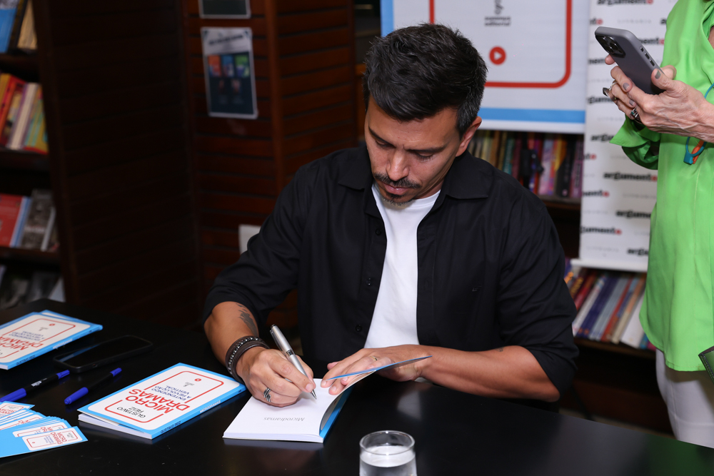 Lançamento Do Livro "micro Dramas Entendendo A Revolução Ve