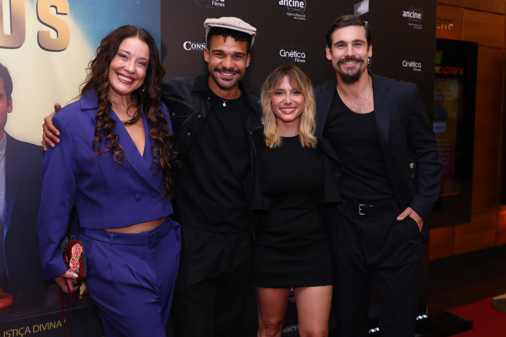 Helga Nemetik, Lucas Leto, Lorena Comparato E Nicolas Prattes 2