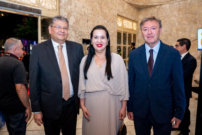 Mérito Municipal - Fortaleza 300 Anos: Elmano de Freitas e Grupo Edson Queiroz são destaques na Medalha Iracema