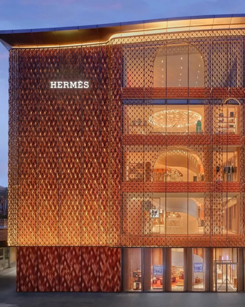 Nova loja da Hermès em Pequim traduz cultura local em experiência contemporânea - Fotos: Divulgação