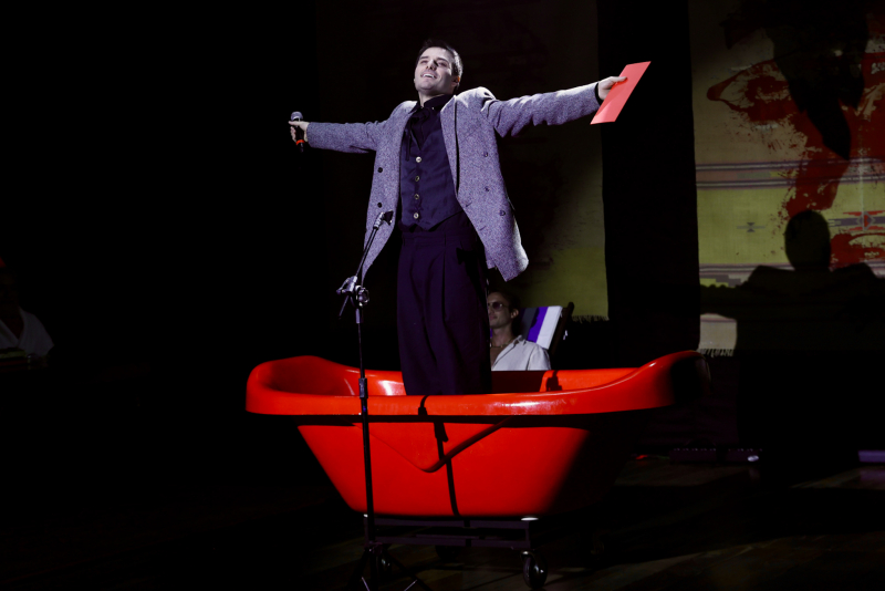 Palco do Rio - William Bonner e convidados movimentam estreia de Hugo Bonèmer no espetáculo “O Talentoso Ripley”