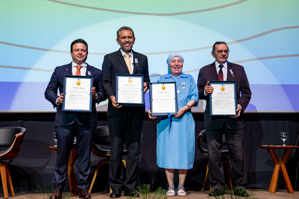 Fortaleza 300 Anos: Elmano de Freitas e Grupo Edson Queiroz são destaques na Medalha Iracema