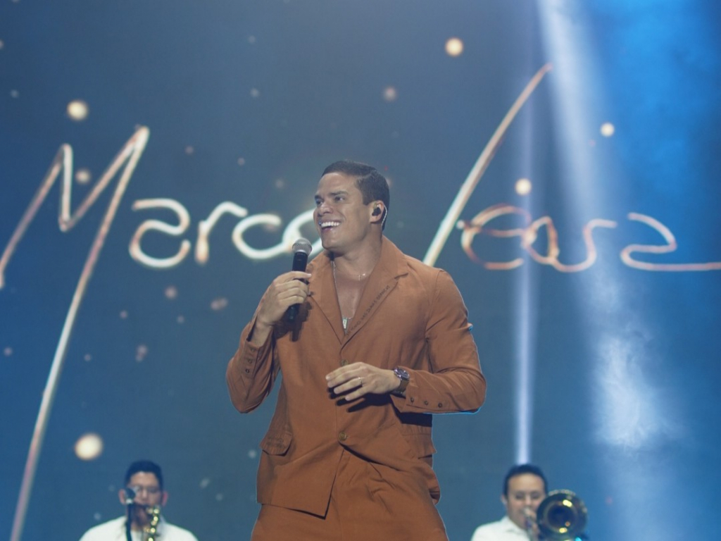 Marcos Lessa abre a noite dos 300 anos com repertório centrado na música cearense