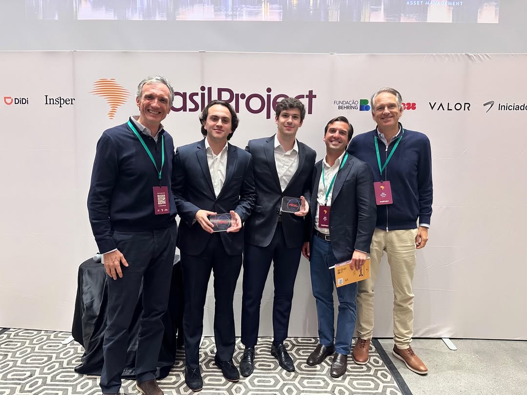 Estudantes do Insper vencem competição global em Boston e colocam o Brasil no topo da análise financeira