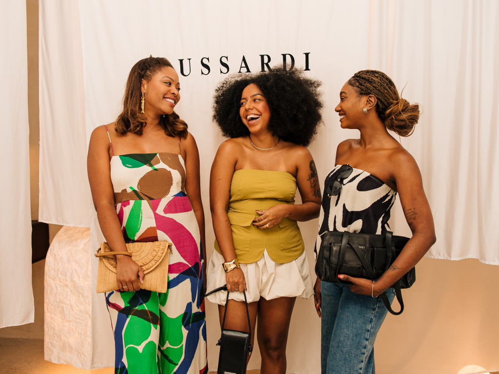 Kesley Santiago, Camila Estevan E Vitoria Denia