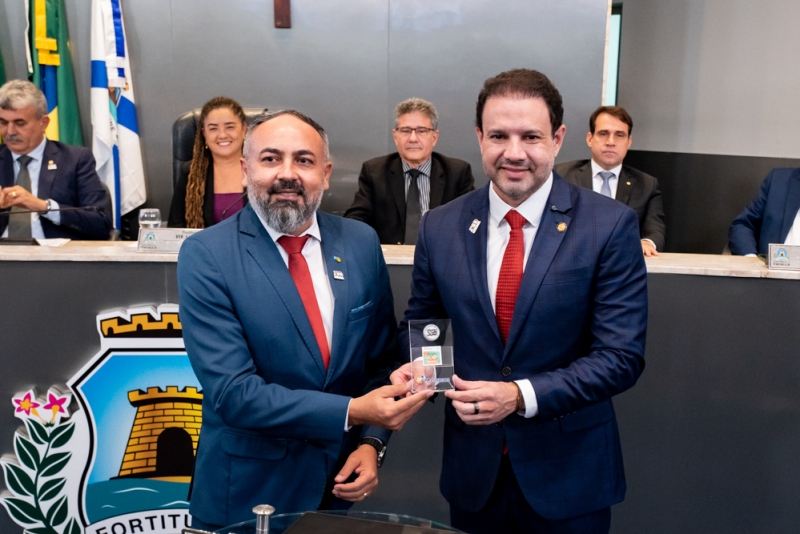 Marco simbólico - Legislativo Municipal celebra os 300 anos de Fortaleza com noite de homenagens na Câmara
