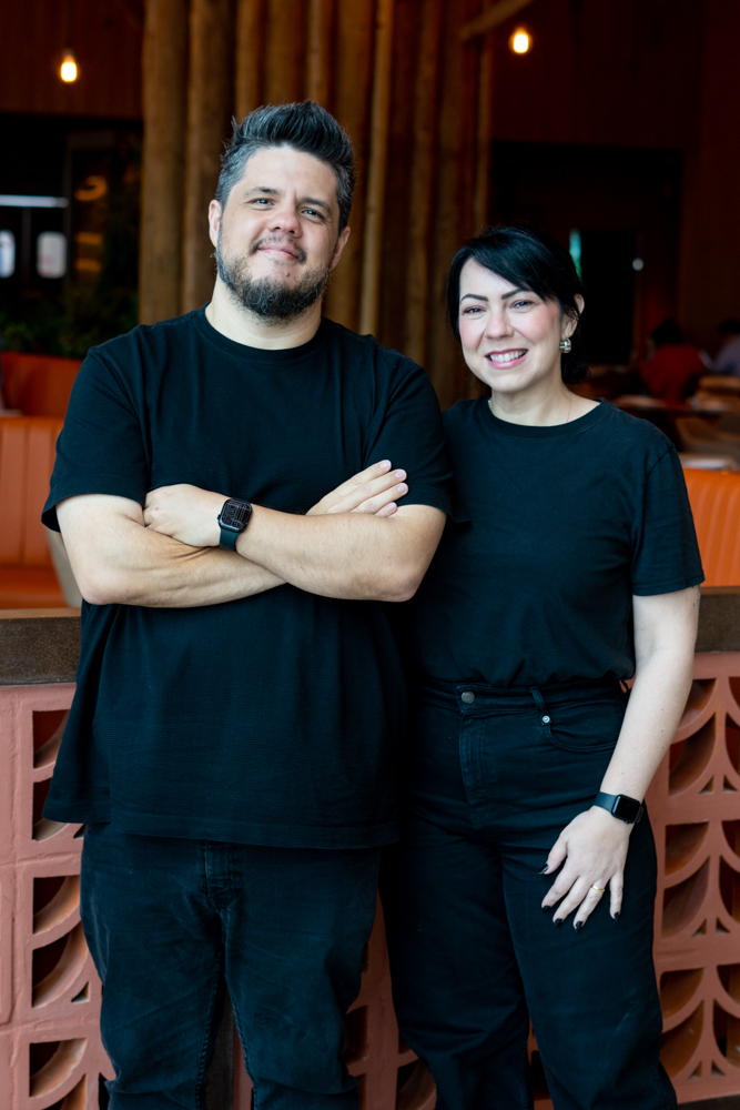 Léo Paiva E Deborah Lima