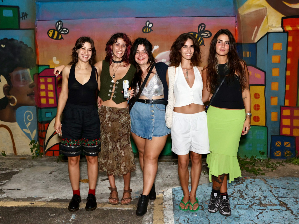 Luisa Arraes, Duda Guigues, Catharina Caiado, Gabriela Scardini E Beatriz Torres