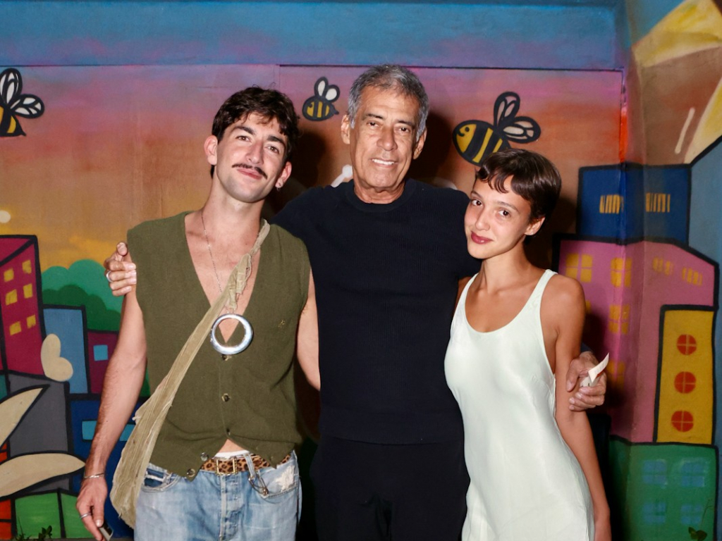 Manuela Sandetorras, Chico Dufraisse E Cao Albuquerque