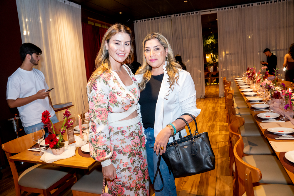 Mariana Pimenta E Manu Romcy