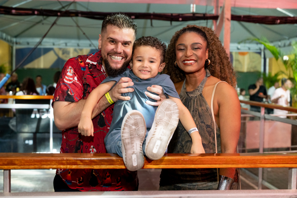 Mestre Macaco Branco Da Vila Isabel E Familia