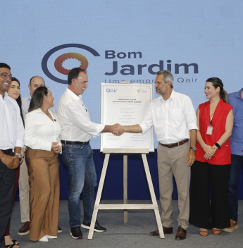 Ceará atrai R$ 1 bilhão, inaugura complexo solar em Icó e reforça protagonismo na transição energética