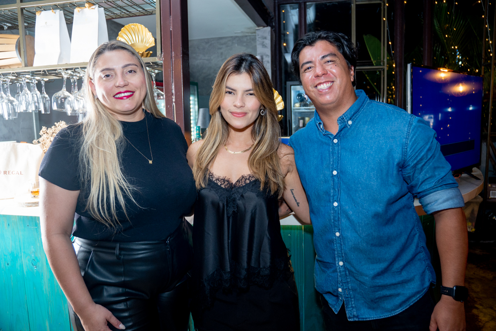 Micheline Custódio, Manu Uchôa E Alex Yuji (2)