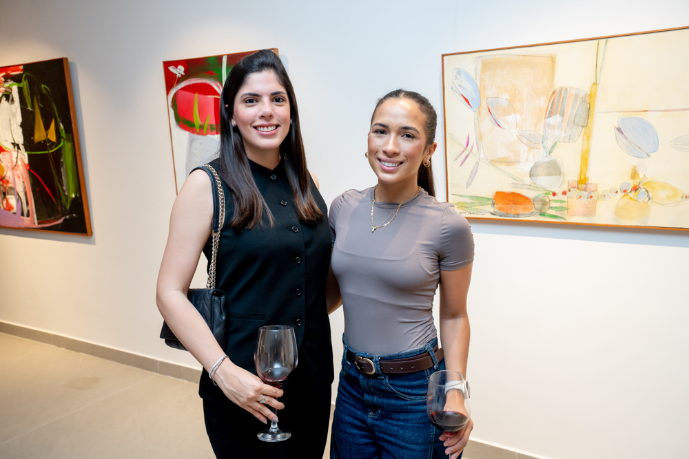 Mirella Moretti E Tássia Pinheiro