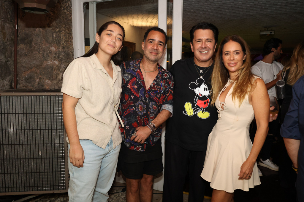 Natasha De Sá , Vitor Brasil E Renata Arruda