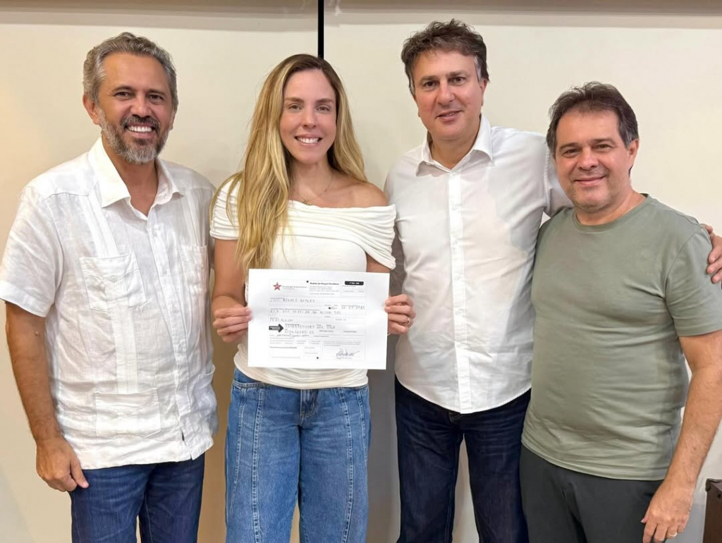 Ninguém Vai Parar A Luta De Uma Mulher! ❤️✊🏼 Informo Com Muita Alegria, Após Treze Anos, O Meu