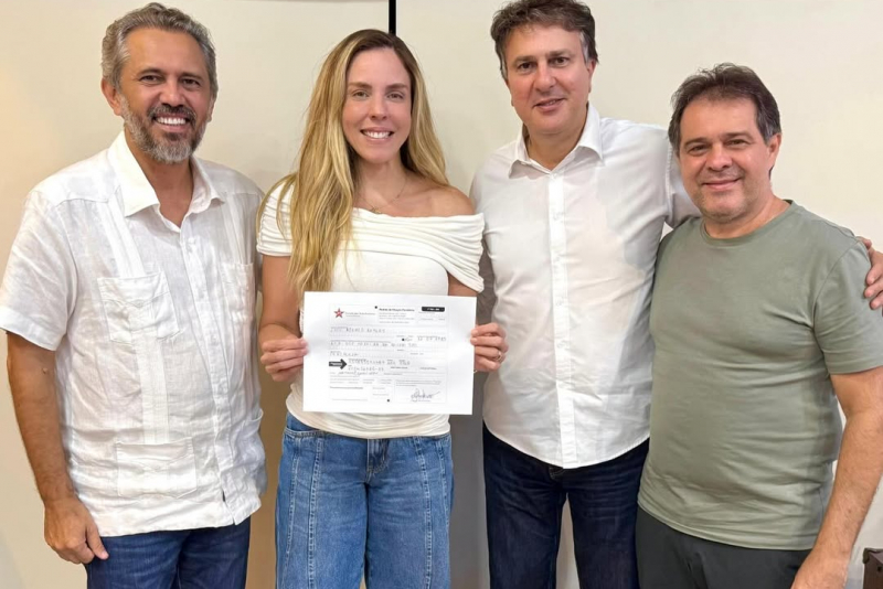 Ninguém Vai Parar A Luta De Uma Mulher! ❤️✊🏼 Informo Com Muita Alegria, Após Treze Anos, O Meu