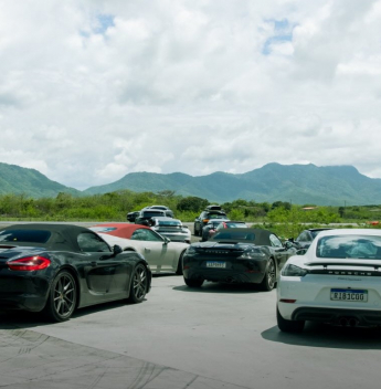 Porsche Club Ceará promove experiência premium em comboio rumo ao Fortim