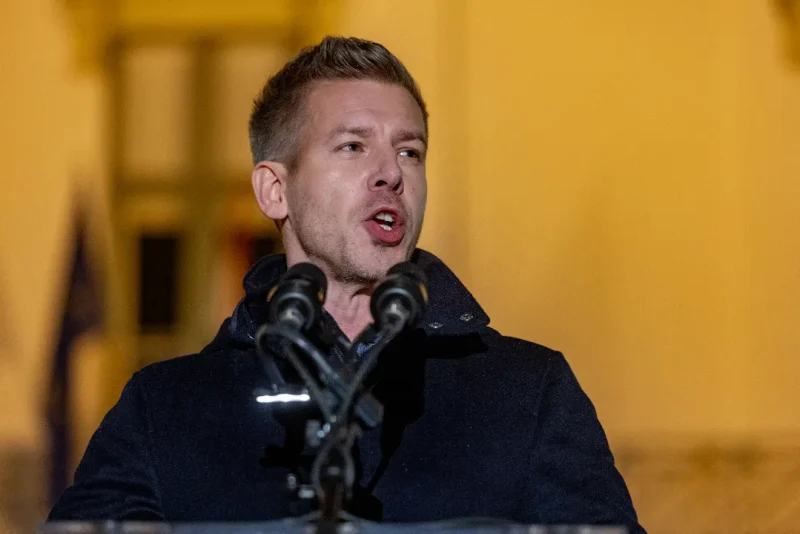 Novo premiê da Hungria promete reaproximação com União Europeia e Otan após vitória eleitoral