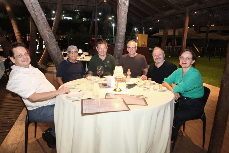 Cena Cearense - Ednardo estreia novo repertório em show intimista no Iate Clube de Fortaleza