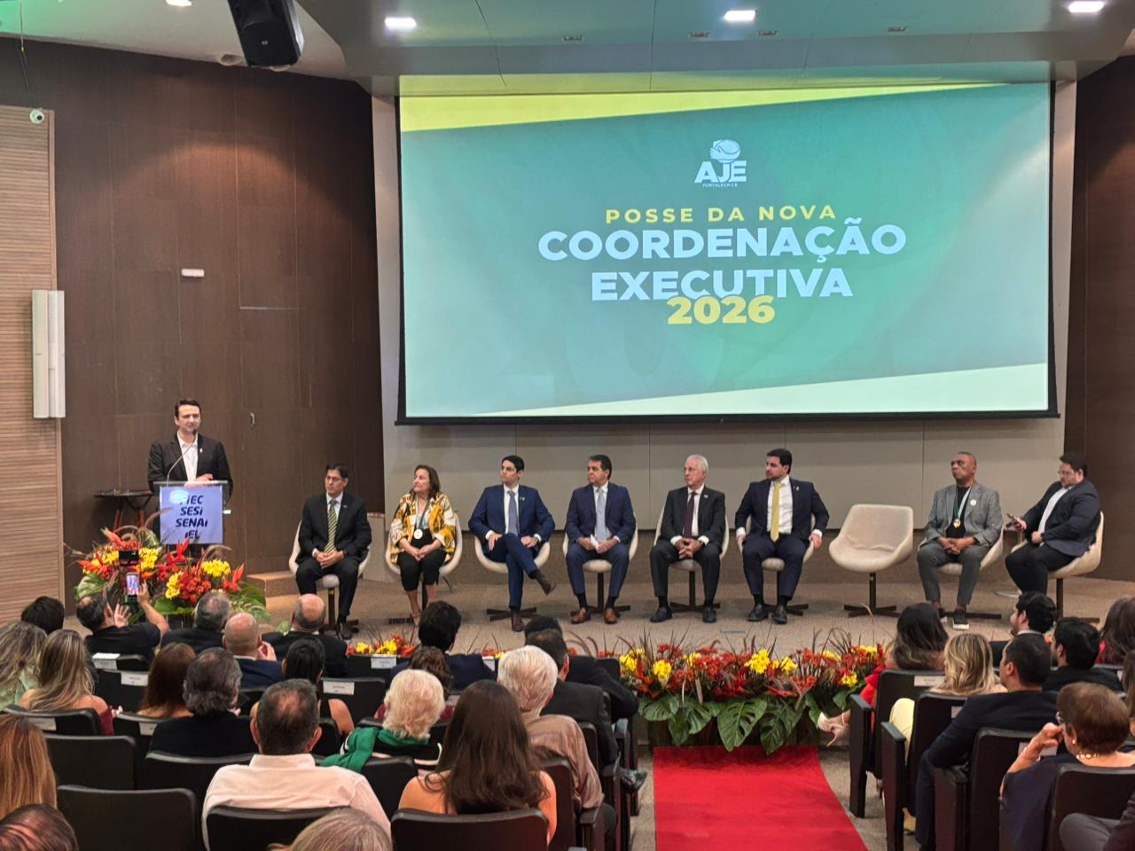 Mirando inovação, Governo do Ceará reafirma parceria com jovens empresários durante posse na AJE Fortaleza