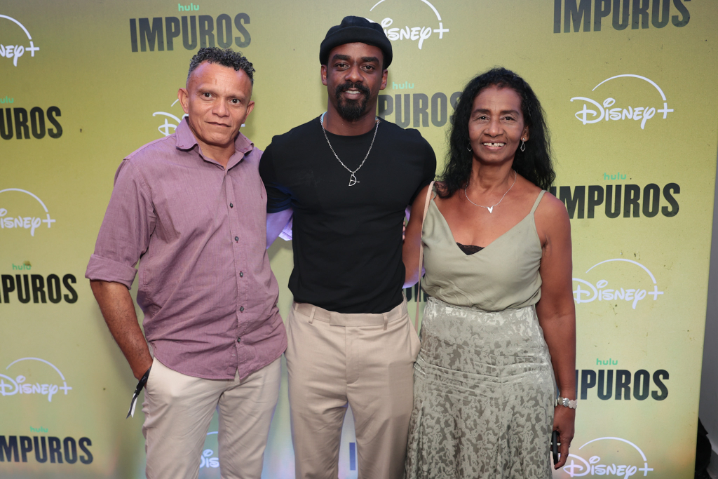 Raphael Logam Com Os Pais Maria Eva E Luiz Fernando