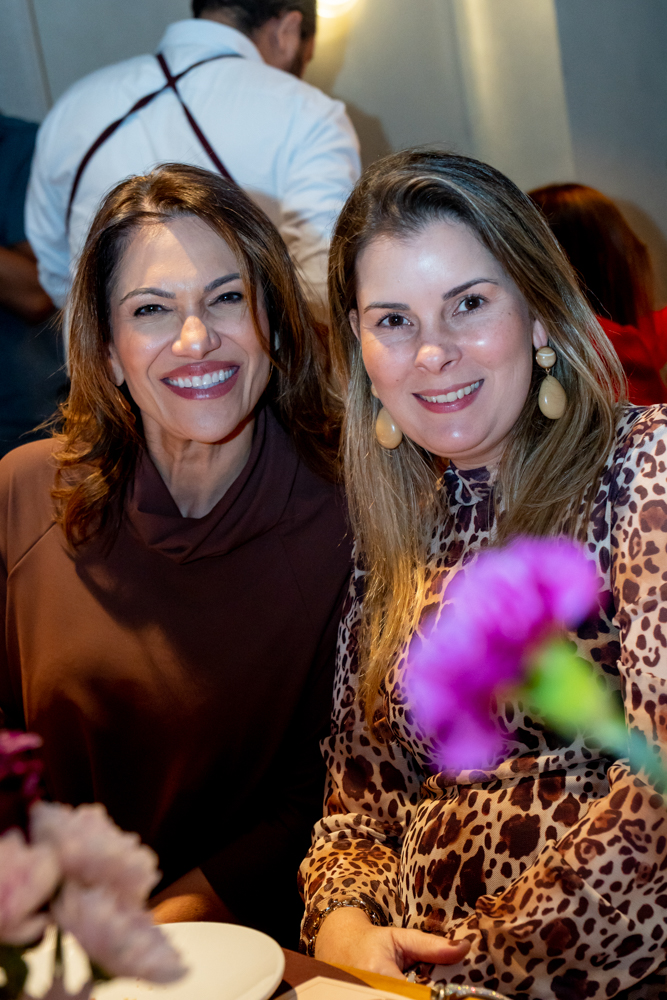 Raquel Cabral E Adriana Loureiro