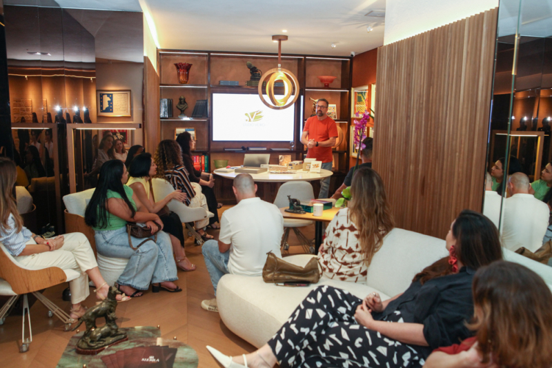 Curadoria criativa - Rádica une arquitetura e produção manual em experiência exclusiva