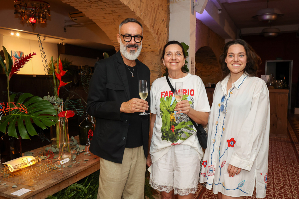Roberto Romero, Marisol Ferradas & Valentina Rutte