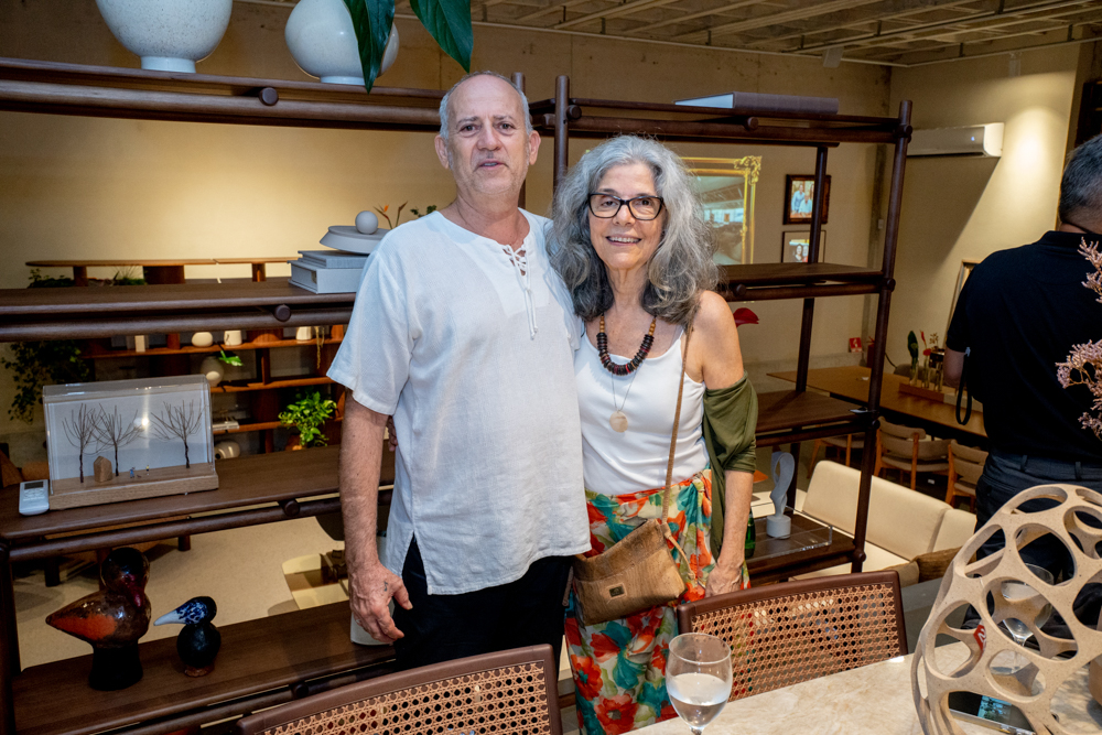 Ronald De Carvalho E Martha Ary