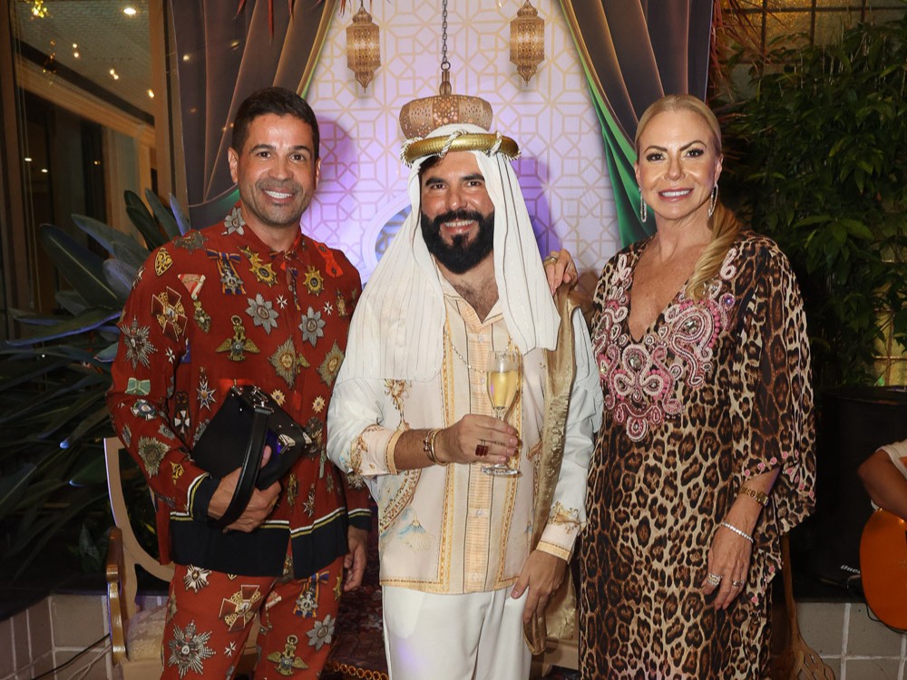 Ronaldo Santos, Eduardo Brandão, Nina