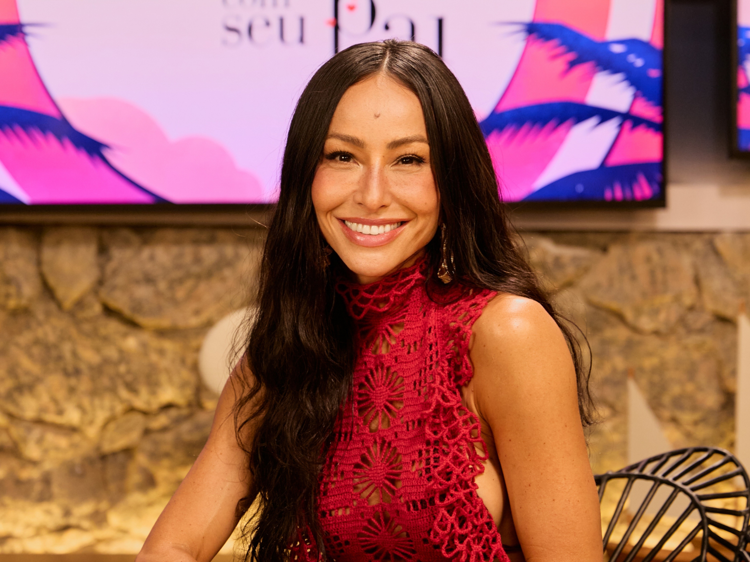 Sabrina Sato comanda reality “Minha Mãe com Seu Pai” e antecipa reviravoltas na nova temporada