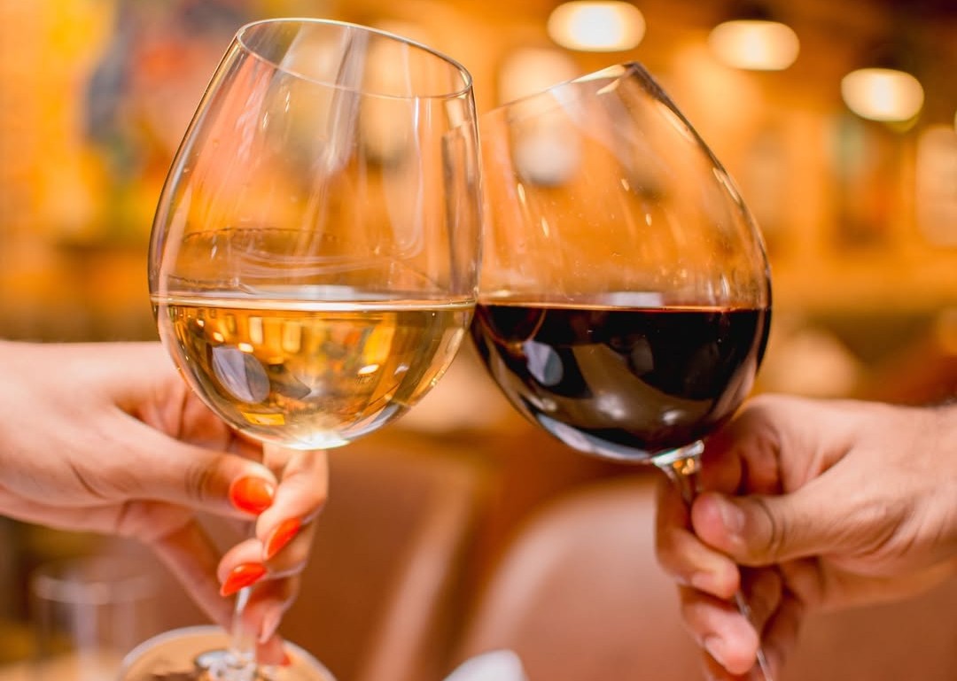 Brava Wine recebe rótulos da Bodega Atamisque em degustação com presença de enólogo argentino