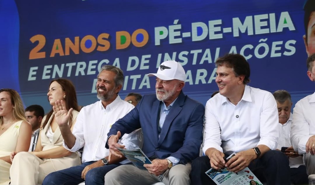 Lula usa entrega do ITA Ceará para alinhar cenário político no Estado
