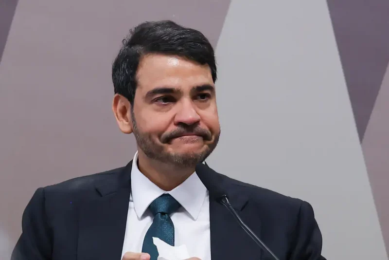 Senado rejeita indicação de Messias para STF