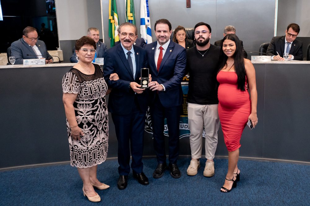 Sessão Solene Pelos 300 Anos De Fortaleza