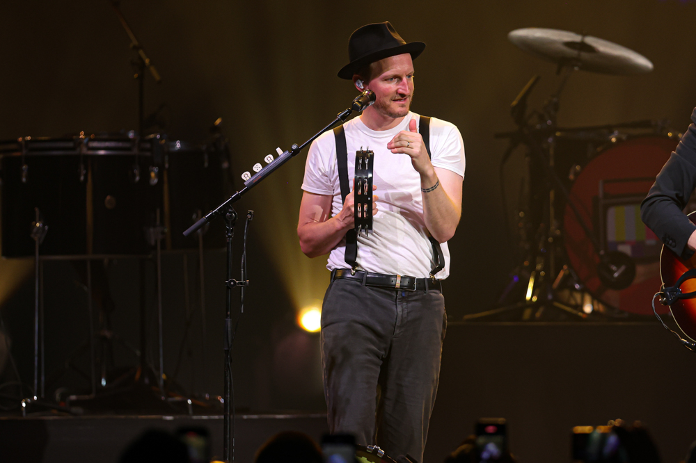 Show "the Lumineers"