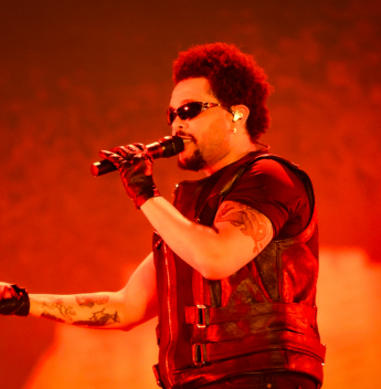 The Weeknd se apresenta no Rio após abertura de Anitta e estreia parceria inédita no palco