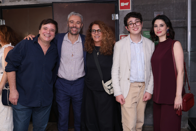 NO RIO - Estreia do espetáculo “O Deus da Carnificina” leva artistas ao Teatro TotalEnergies