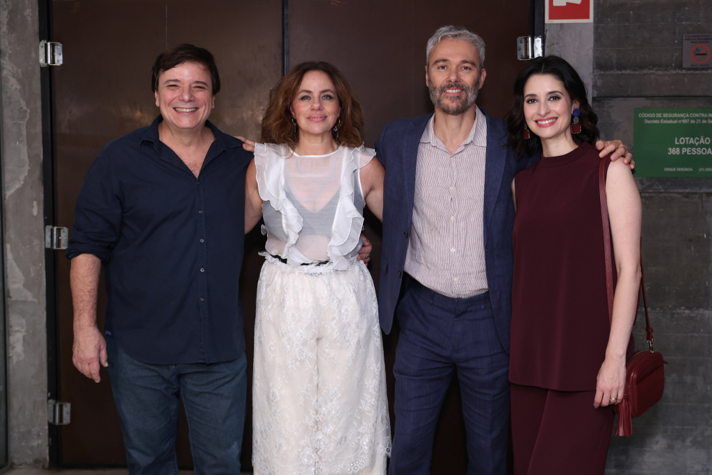 Thelmo Fernandes, Karine Teles, Angelo Paes Leme E Anna Sophia Folch