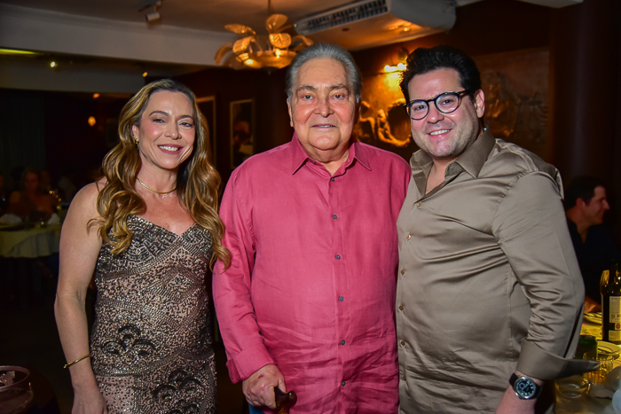 Notte in Festa - Surpresa e celebração embalam aniversário de Edmilson Pinheiro