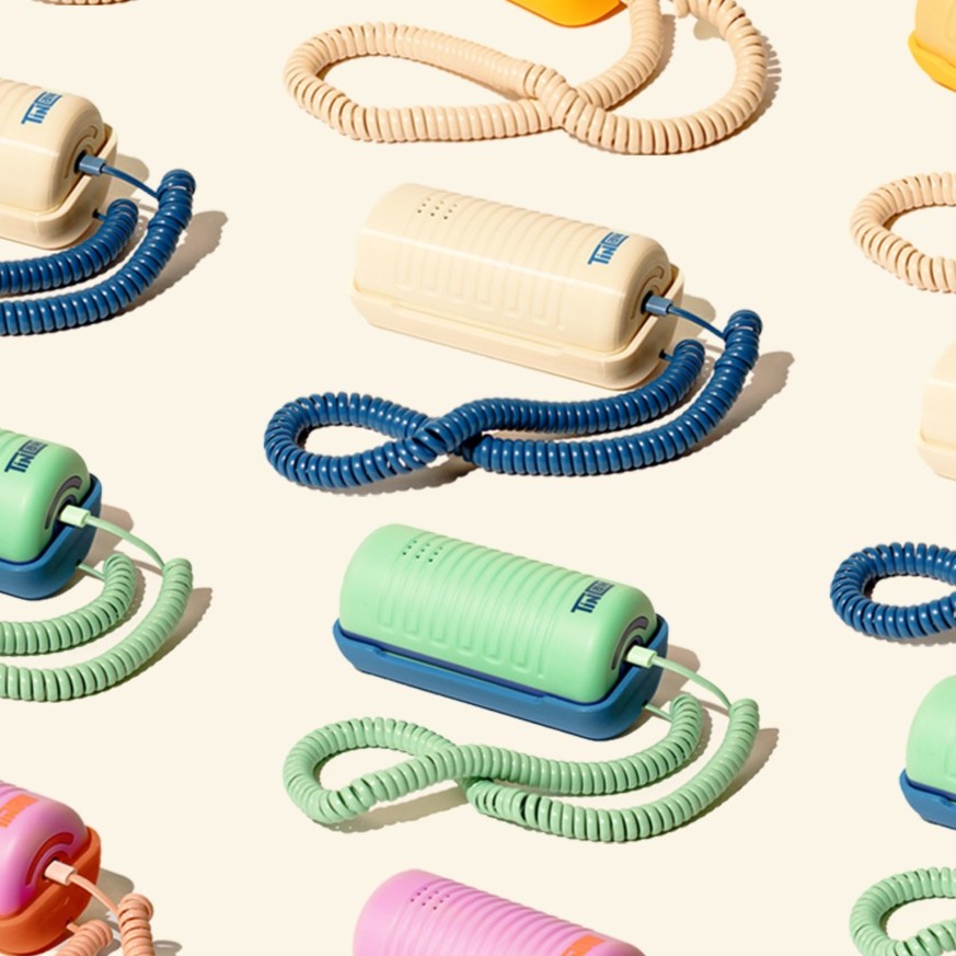 Startup aposta no telefone fixo como alternativa ao uso de smartphones por crianças