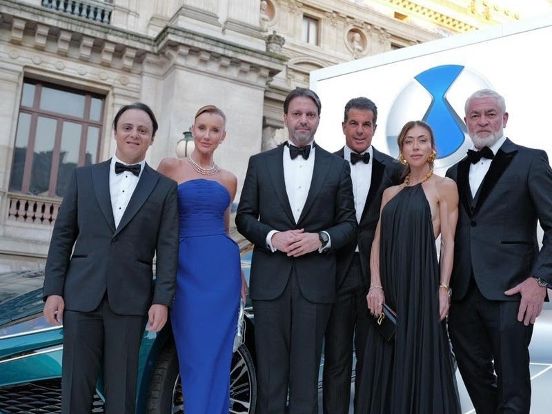 Denza estreia na Ópera de Paris com presença de brasileiros