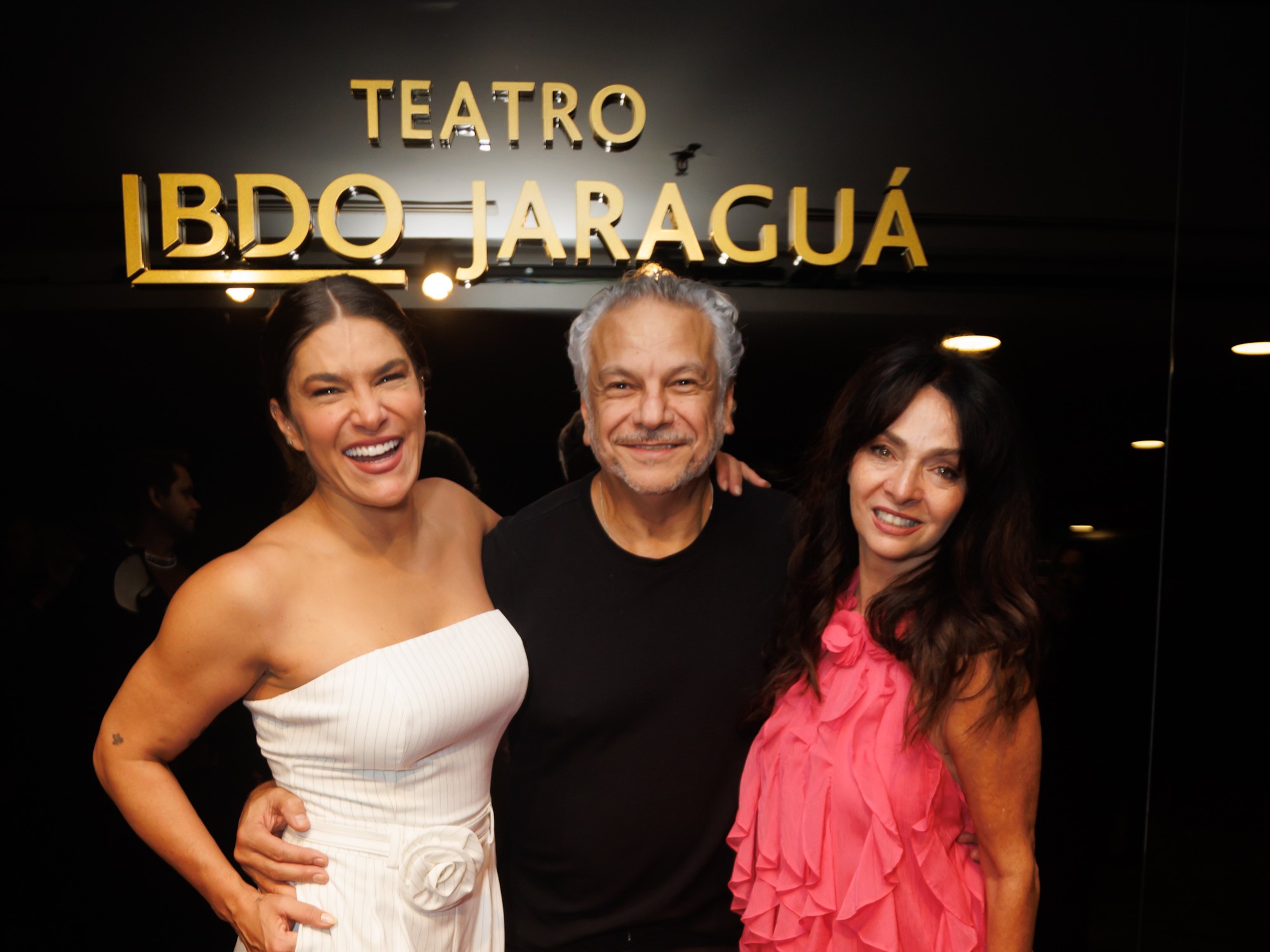 Claudia Ohana e Priscila Fantin estreiam espetáculo “As Amantes de George Washington” em São Paulo