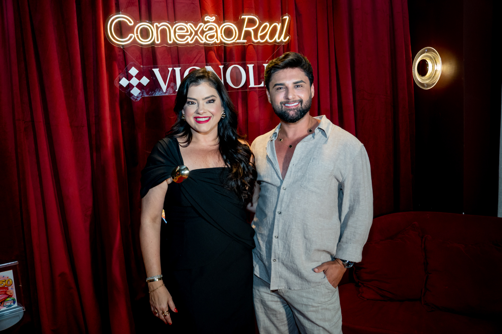 Viviane Almada E João Do Bolo