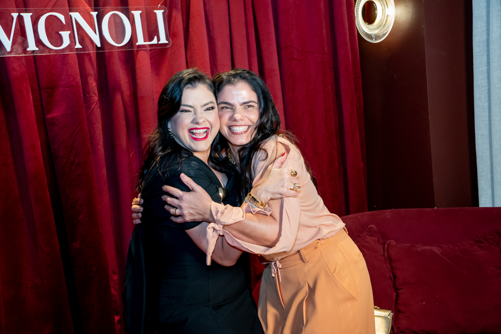 Viviane E Virginia Almada (1)