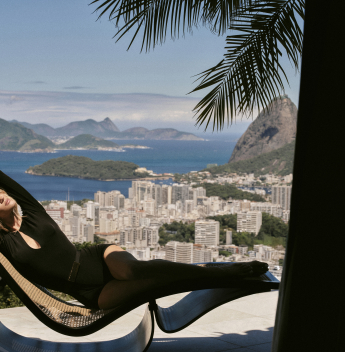 ViX e Rosie Huntington-Whiteley revelam coleção cápsula guiada por inspiração brasileira