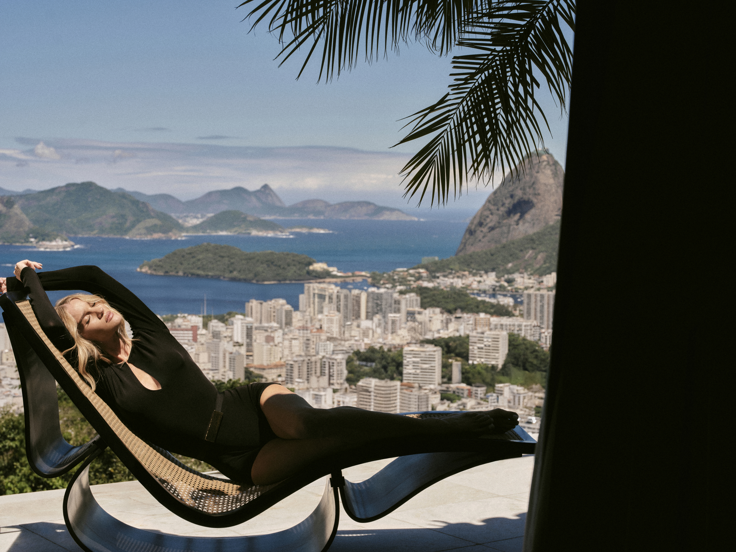 ViX e Rosie Huntington-Whiteley revelam coleção cápsula guiada por inspiração brasileira