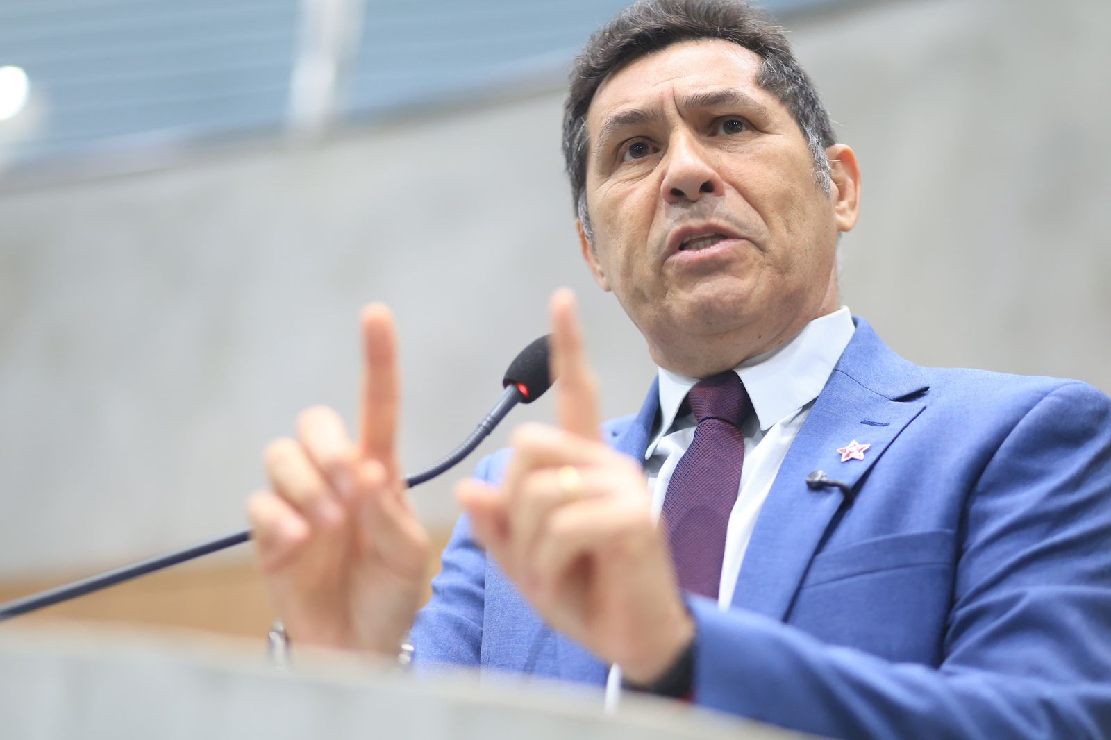 De Assis Diniz assume vice-presidência nacional do PT e amplia protagonismo do Ceará